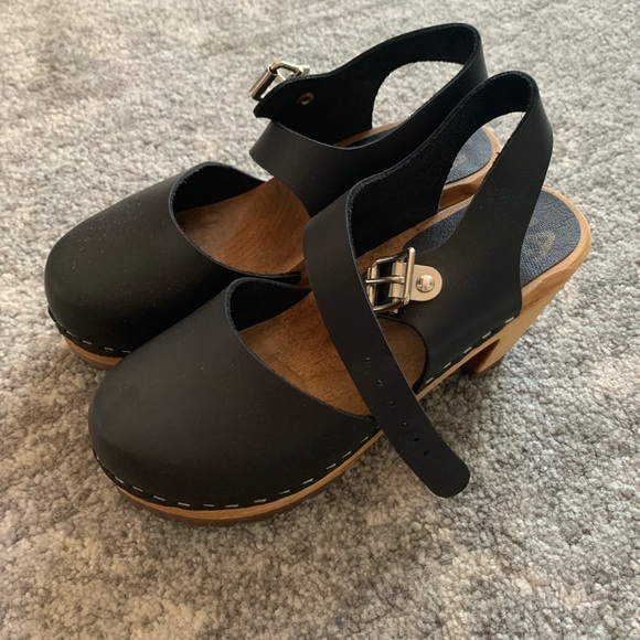 mia abba clog